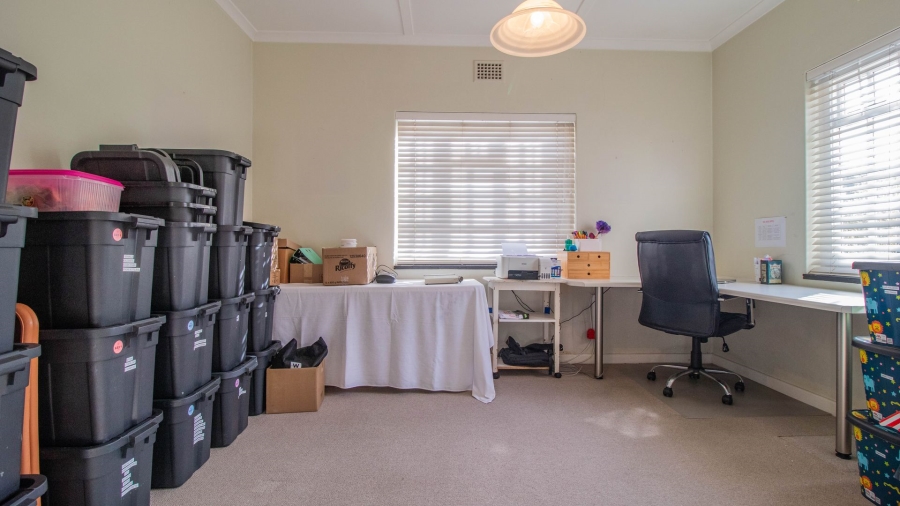 3 Bedroom Property for Sale in Pinelands Western Cape